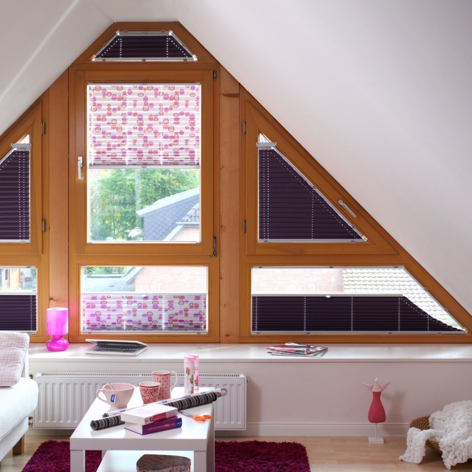 Дом с трапециевидными окнами