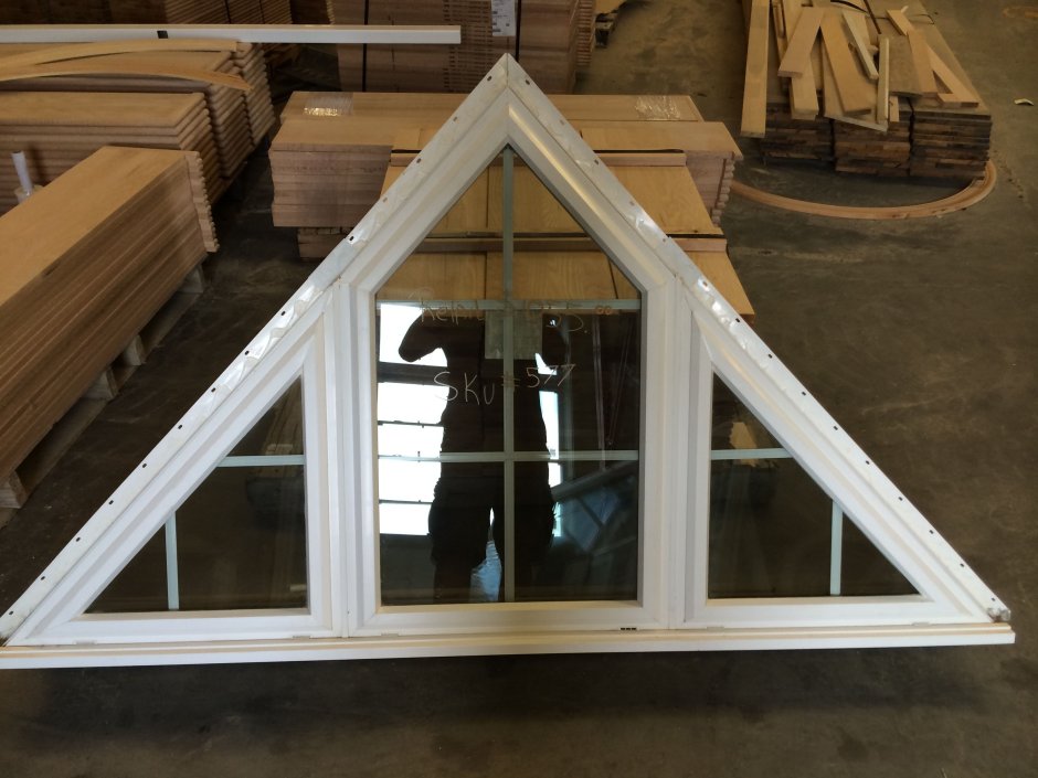 Шторы на треугольные мансардные окна