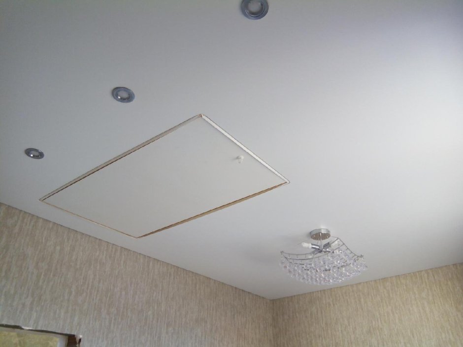 Люк в натяжном потолке