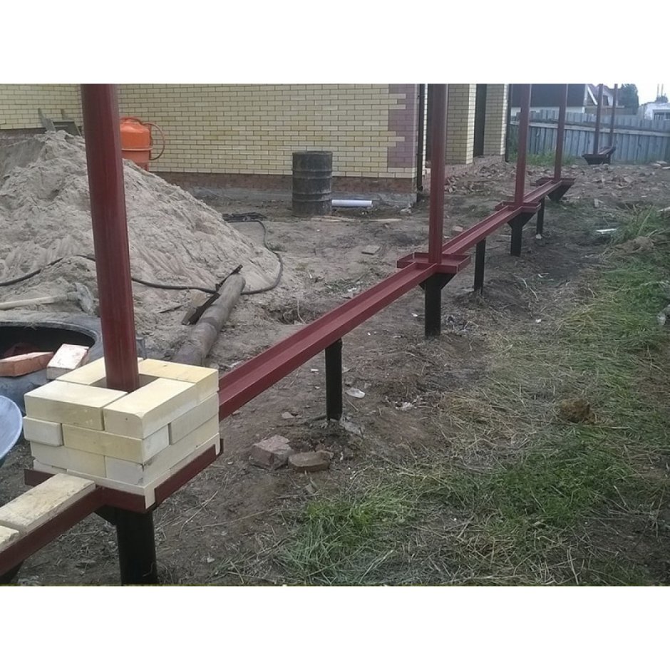 Винтовые сваи под забор