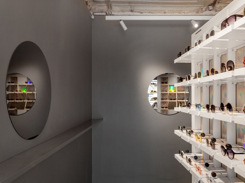 Интерьеры магазинов оптики