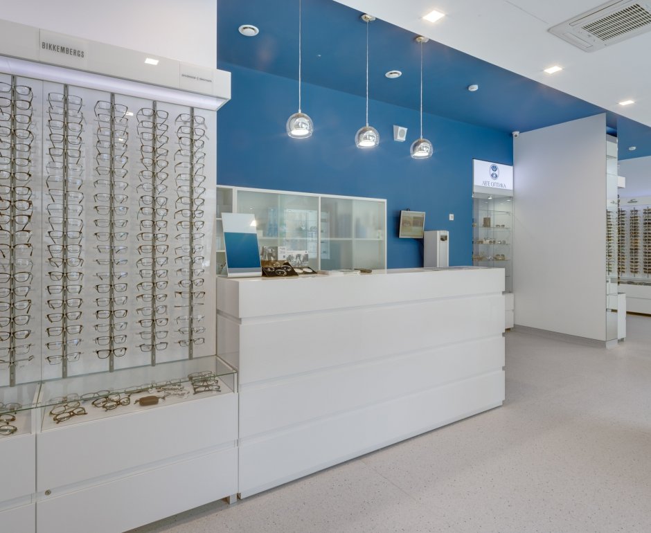 Интерьер оптики