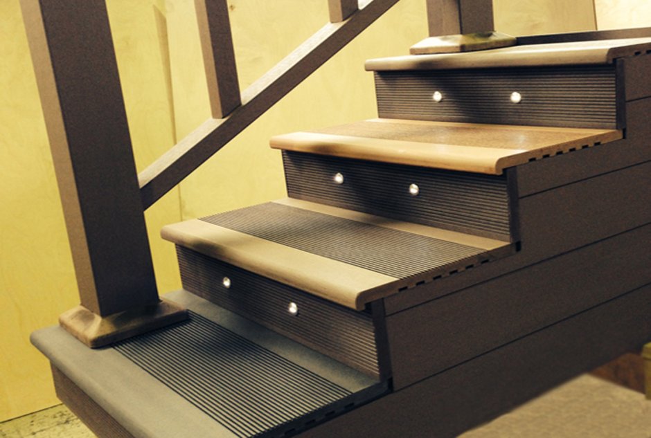 Резиновая ступень "проступь" ECOSTEP 20 мм