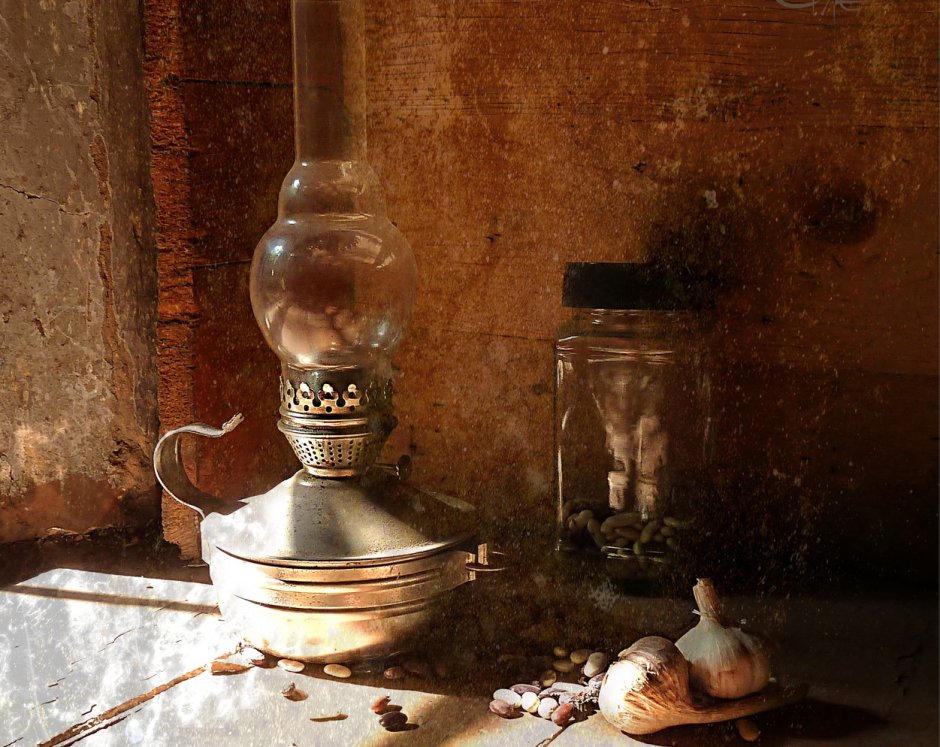 Керосиновая лампа в живописи