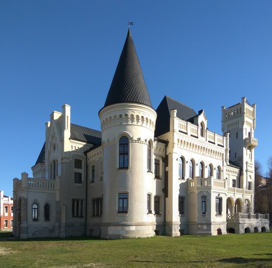 Парк отель замок Понизовкина