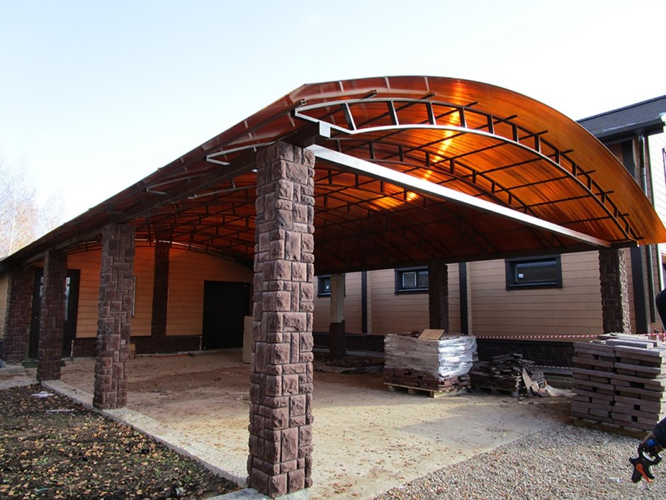 Навес перед домом