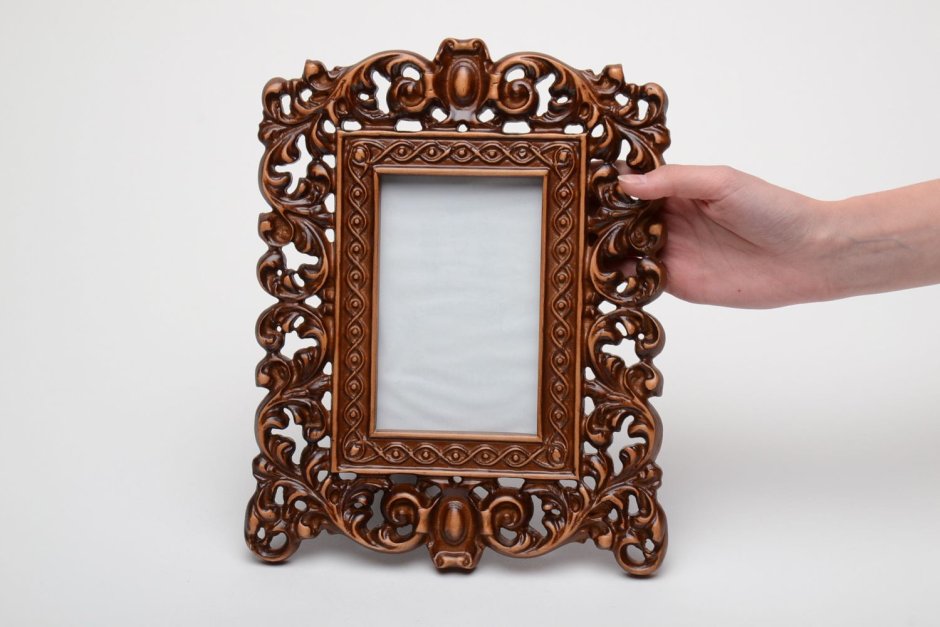 Рамы резные деревянные