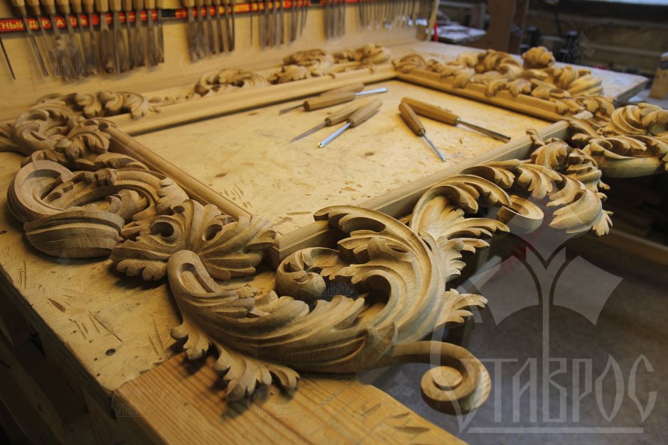 Резная рамка для зеркала