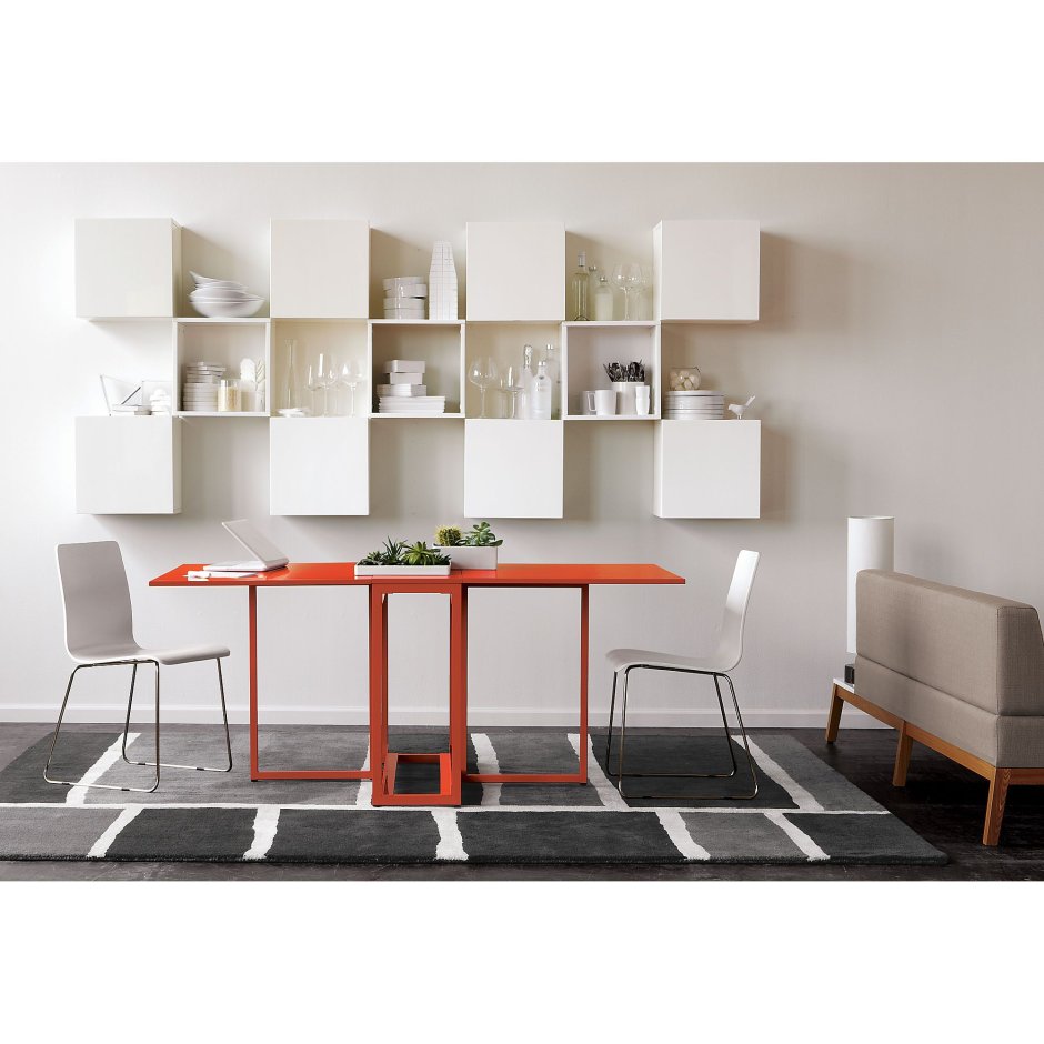 Навесные шкафчики над обеденным столов