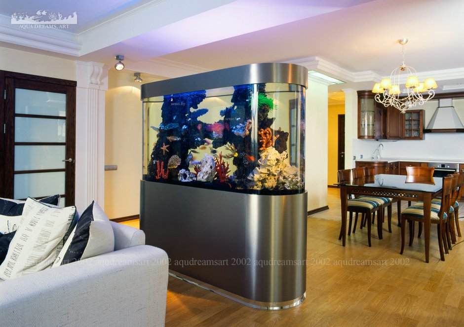 Камин с аквариумом