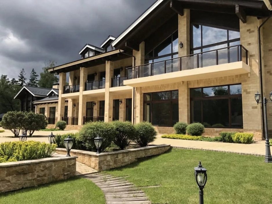 Рублёвское шоссе особняки