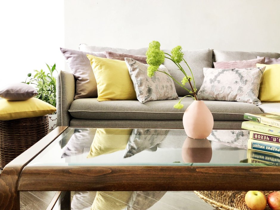 Диванчик на подоконнике