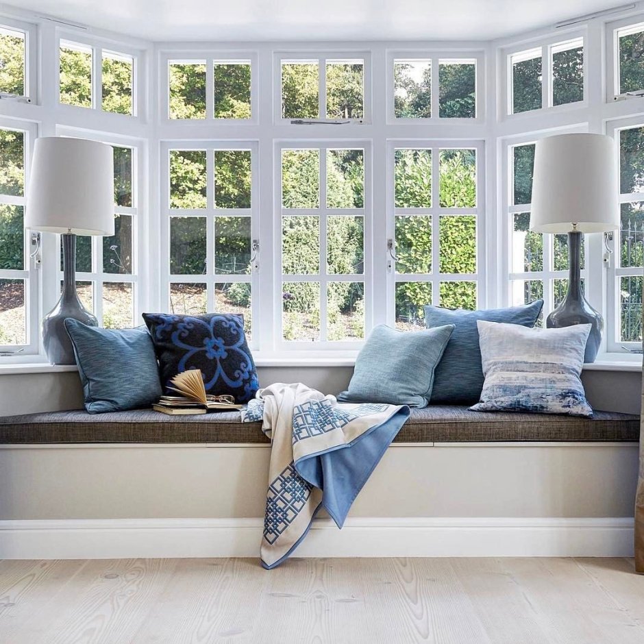 Матрас-подушка на подоконник