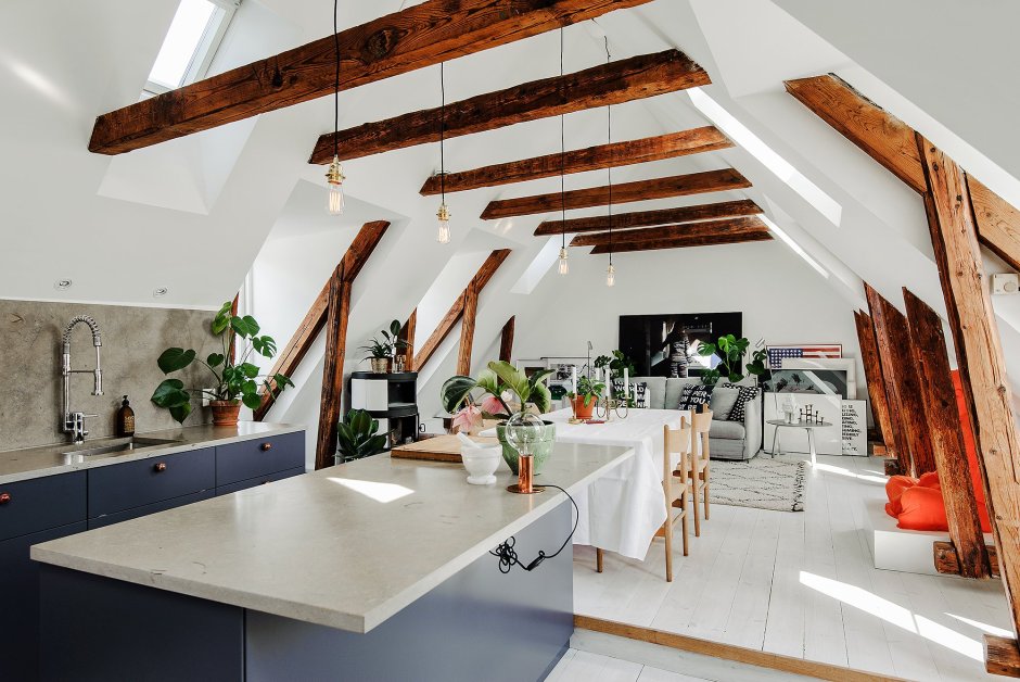 Шинопровод на мансарде