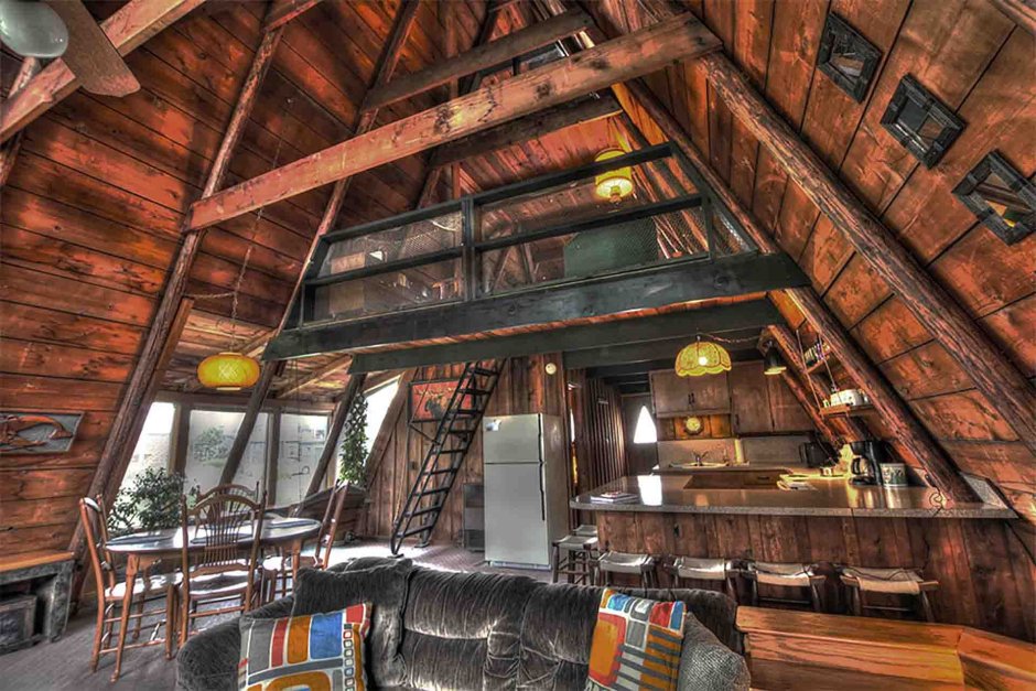 Эндрю Геллер дом шалаш внутри