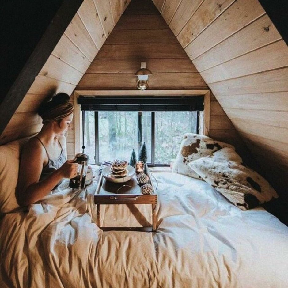 Домик шалаш Манская Заимка