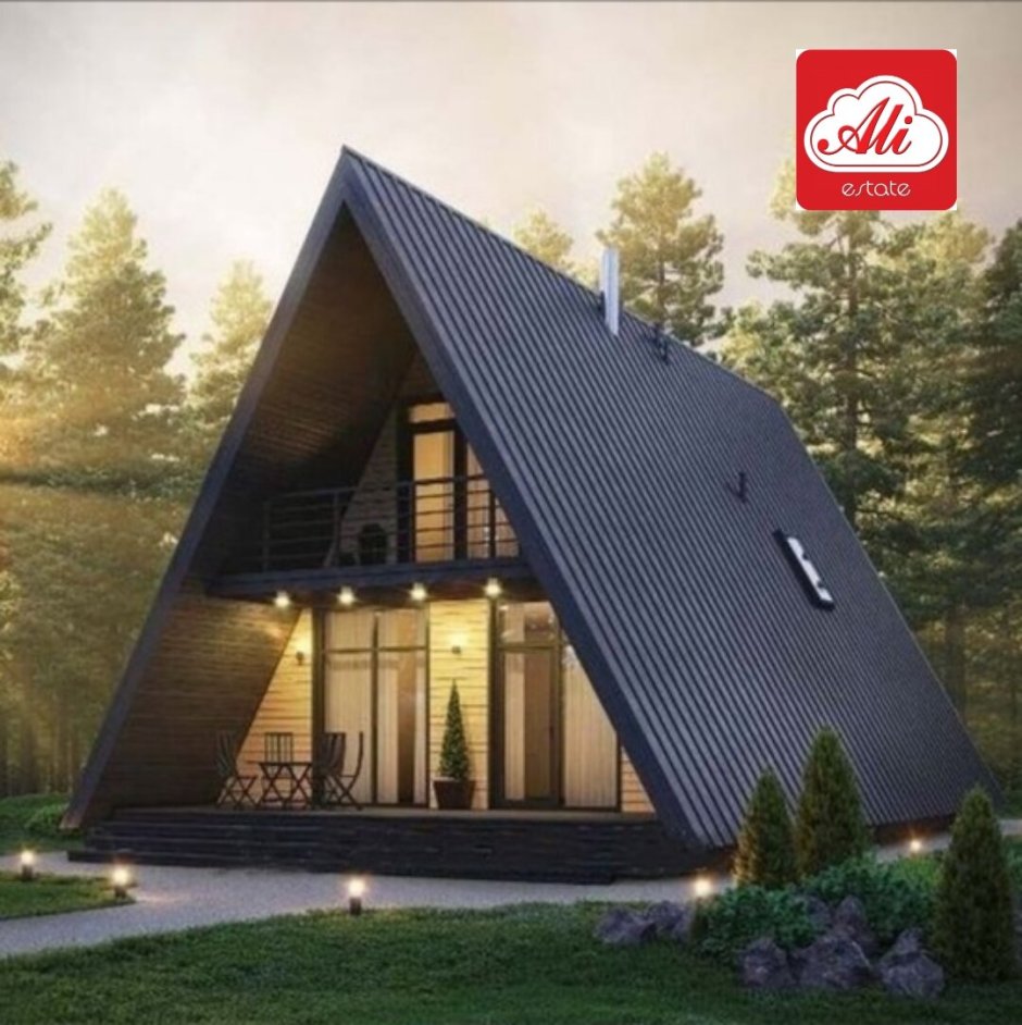 Треугольный домик