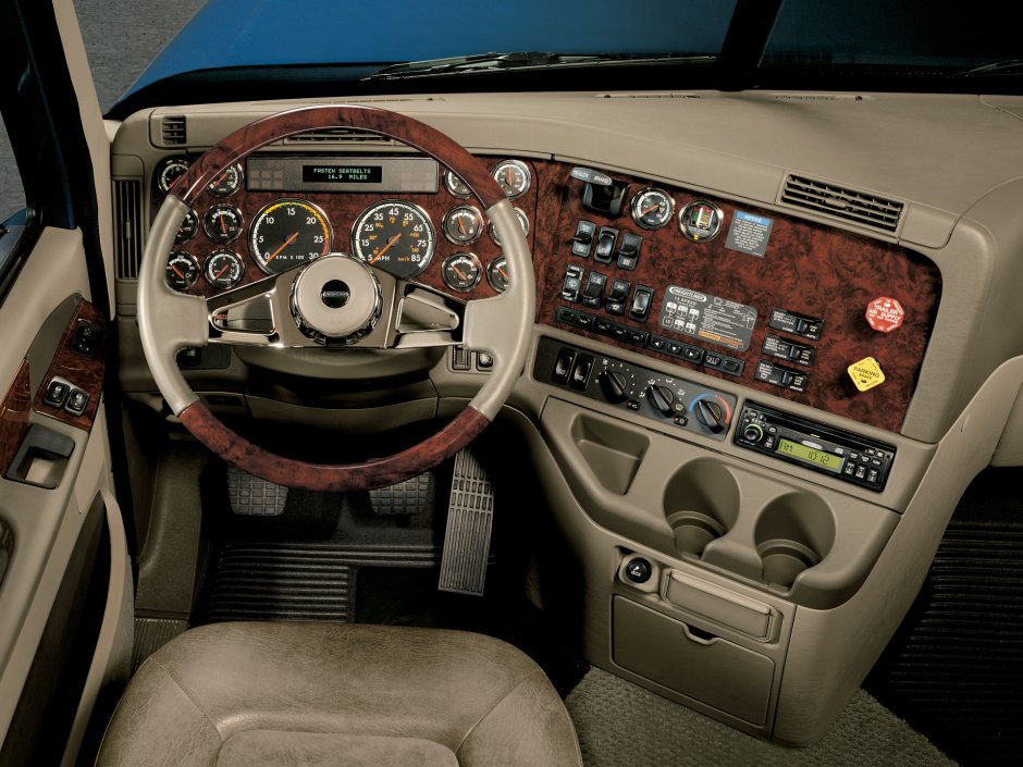 Фредлайнер Коронадо салон