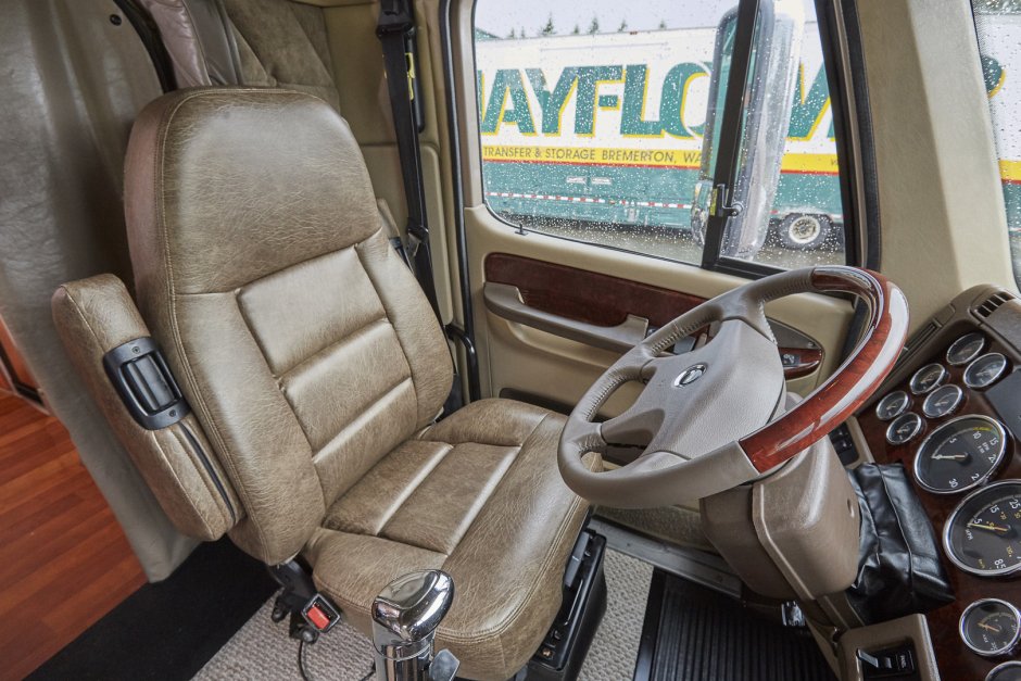 Freightliner Century 2002 салон