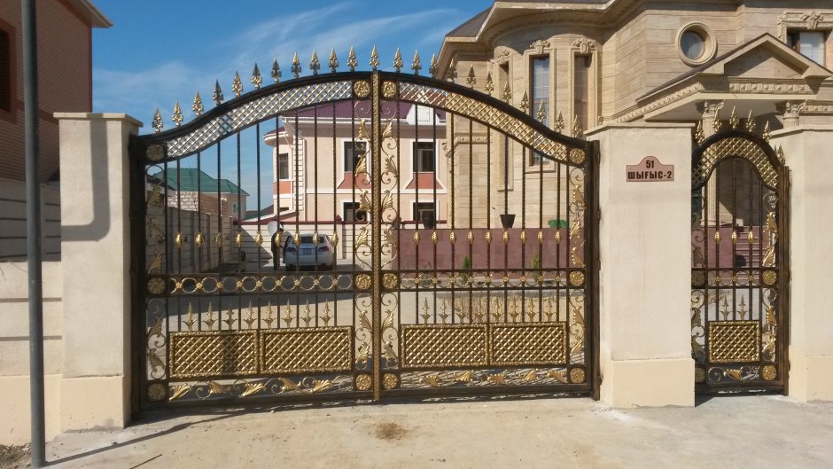 Ворота богатые красивые