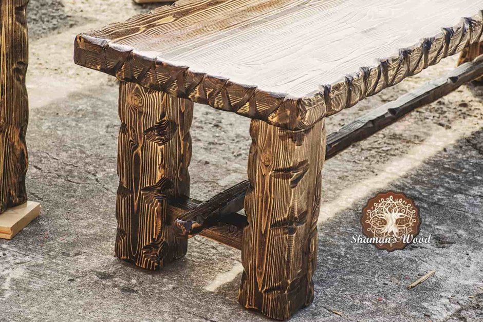 Беседка из старых досок