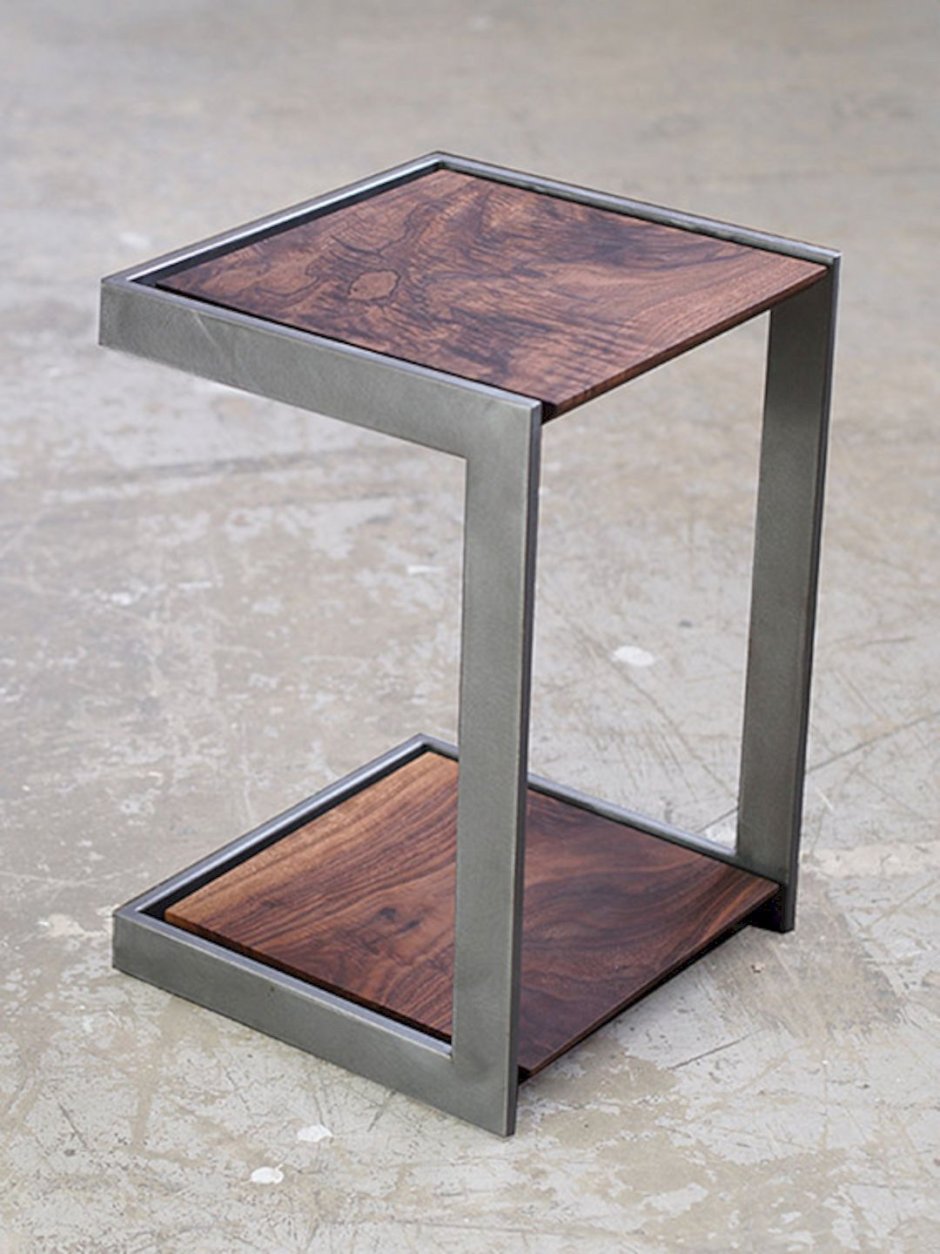 Журнальный столик из металла