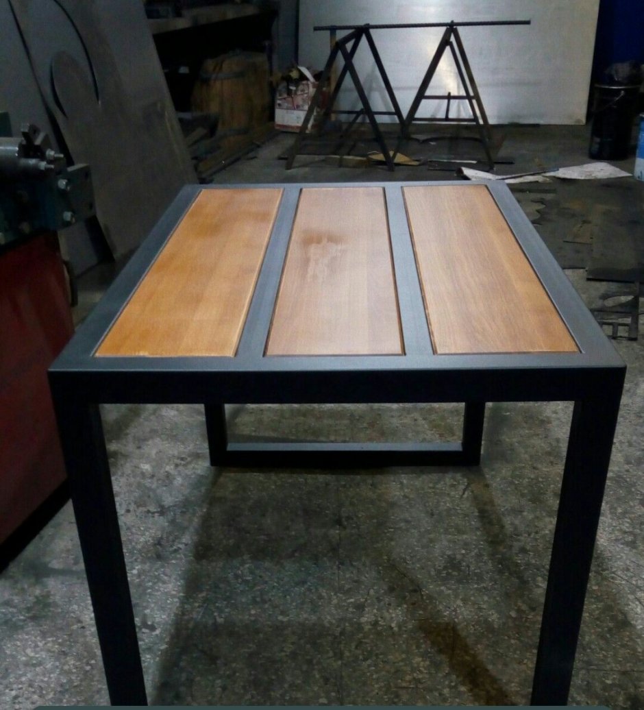 Журнальный столик стеклянный квадратный