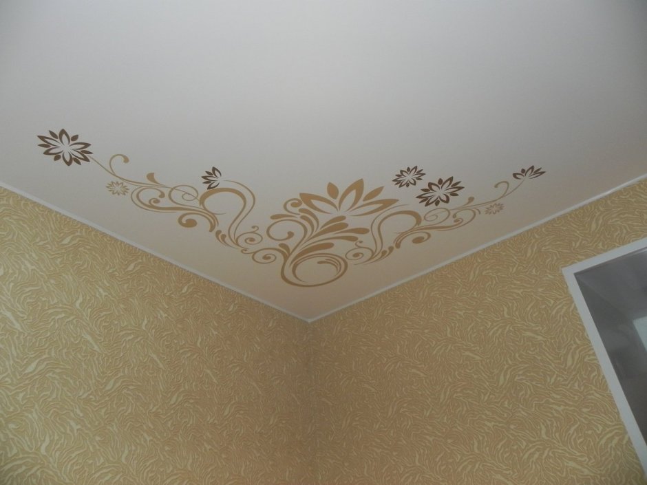 Натяжные потолки матовые с рисунком