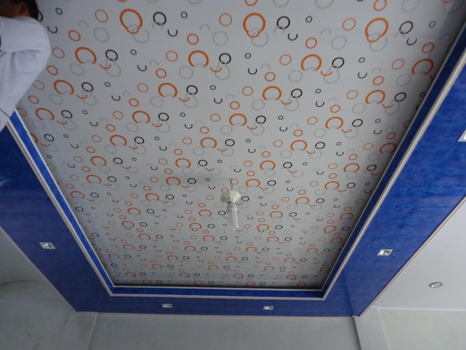 Декоративный потолок