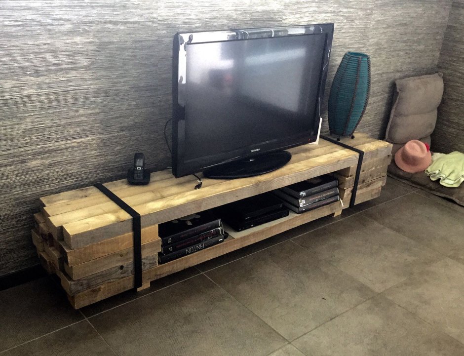 Тумба под телевизор из фанеры