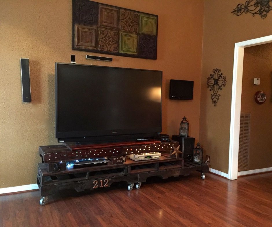 Тумба под телевизор из поддонов своими руками