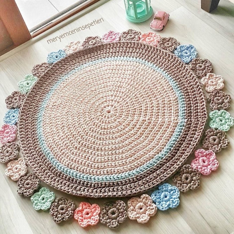 Ковер в прихожую овальный