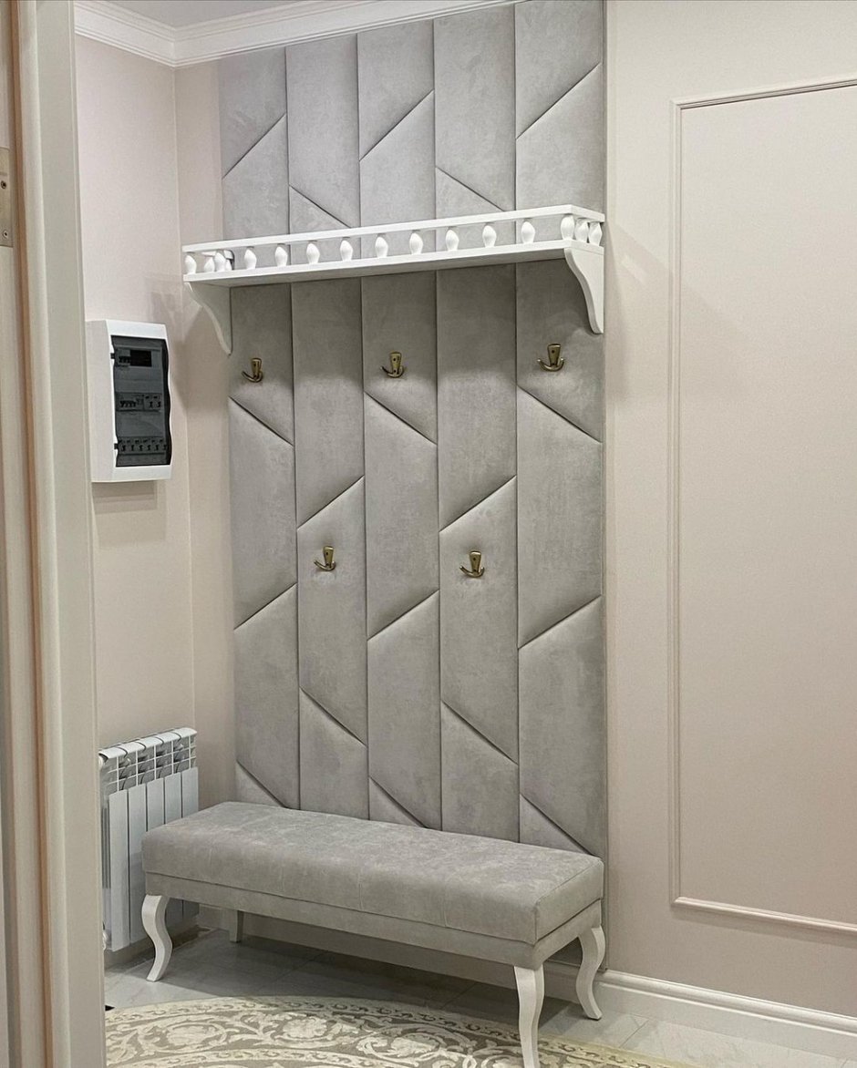 Мягкая стеновая панель в прихожую
