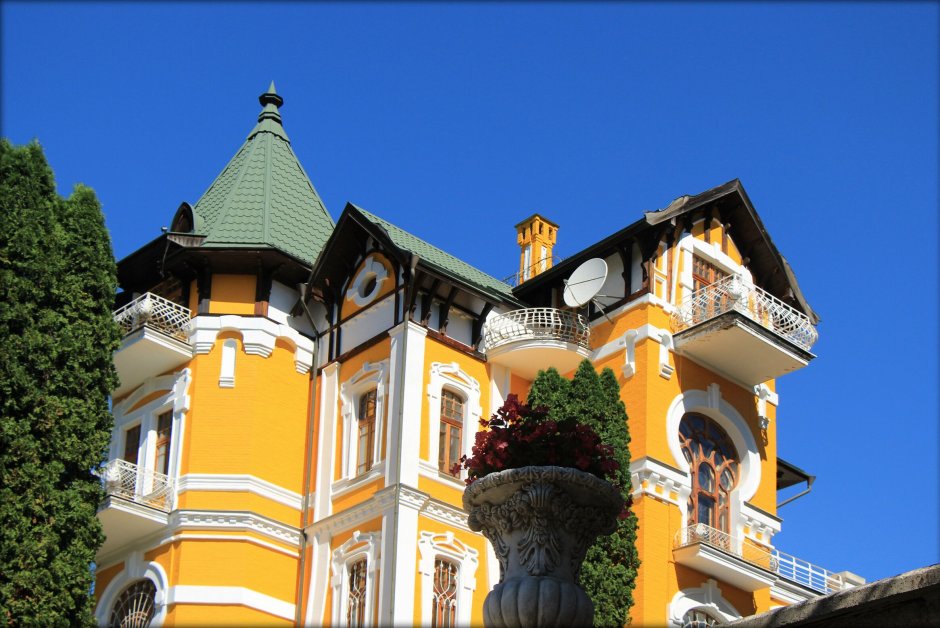 Дворец Великого князя Владимира Александровича