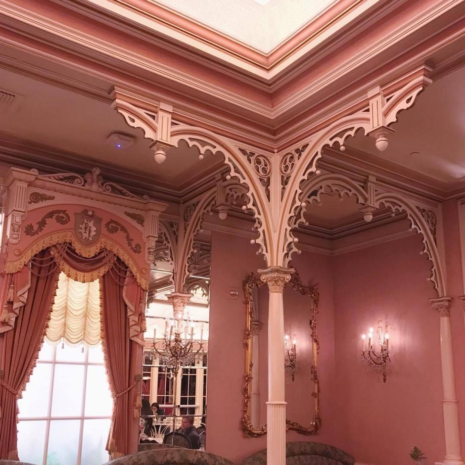 Золотой дворец главы ГИБДД Ставрополья