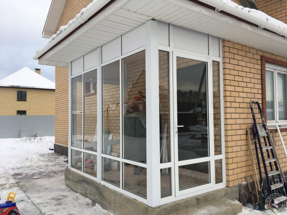 Дверь тамбурная металлическая