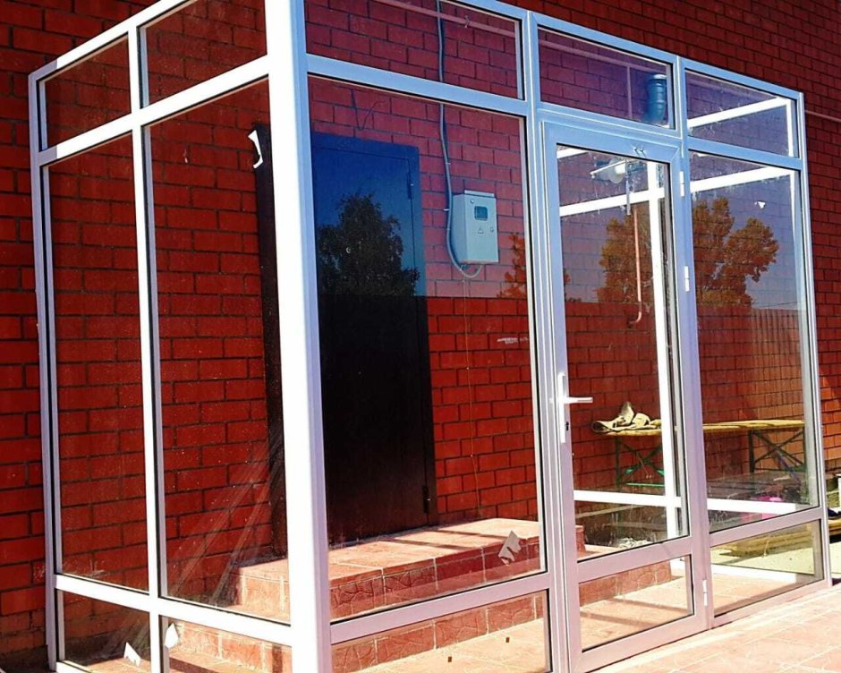 Красивые подъездные двери