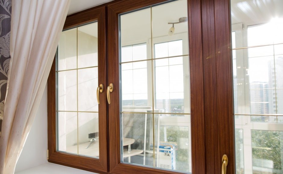 Окна Рехау под дерево