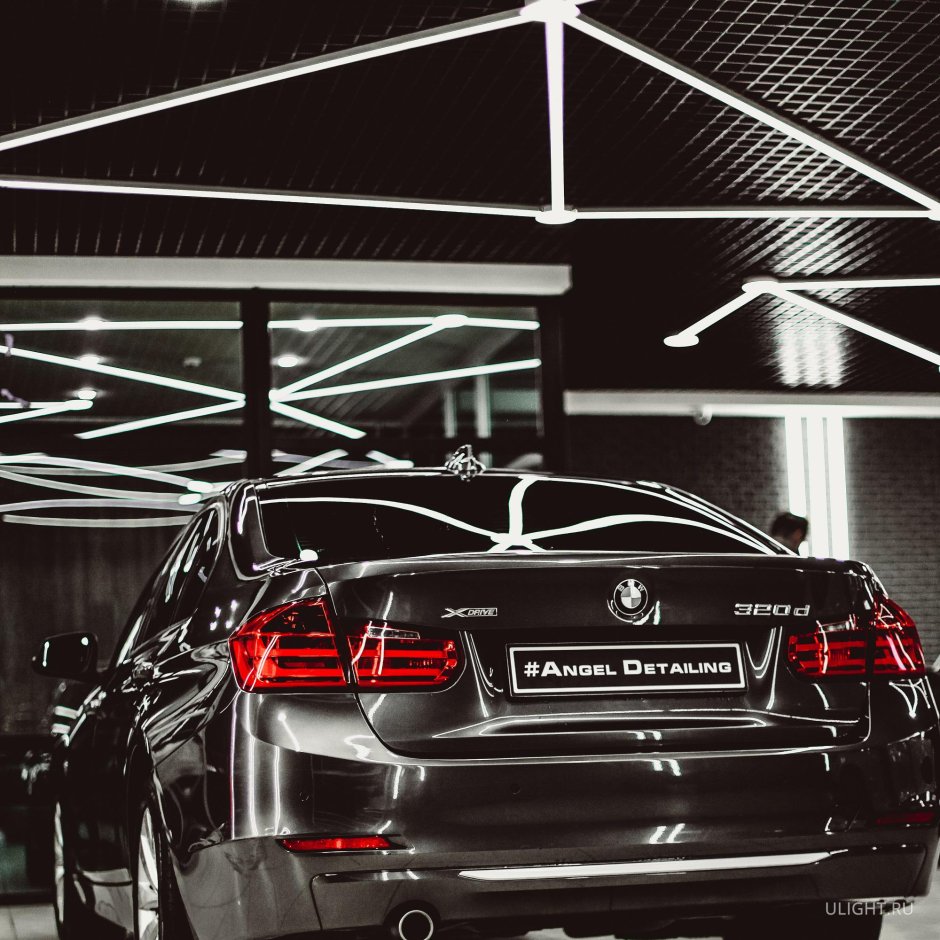 Hyundai car Showroom Architecture