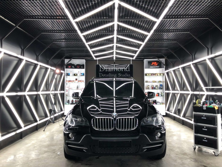 Детейлинг центр BMW