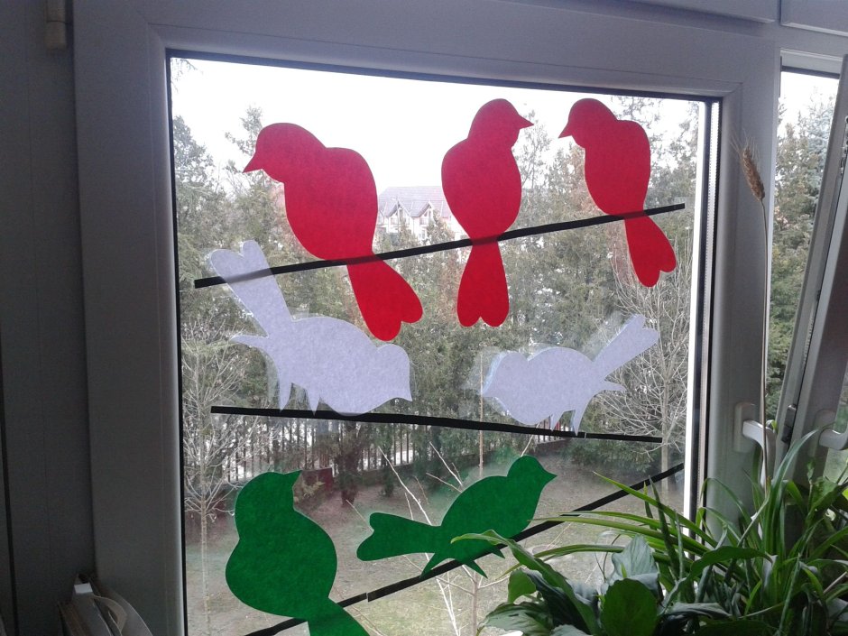 Украшение окон к весне в детском саду