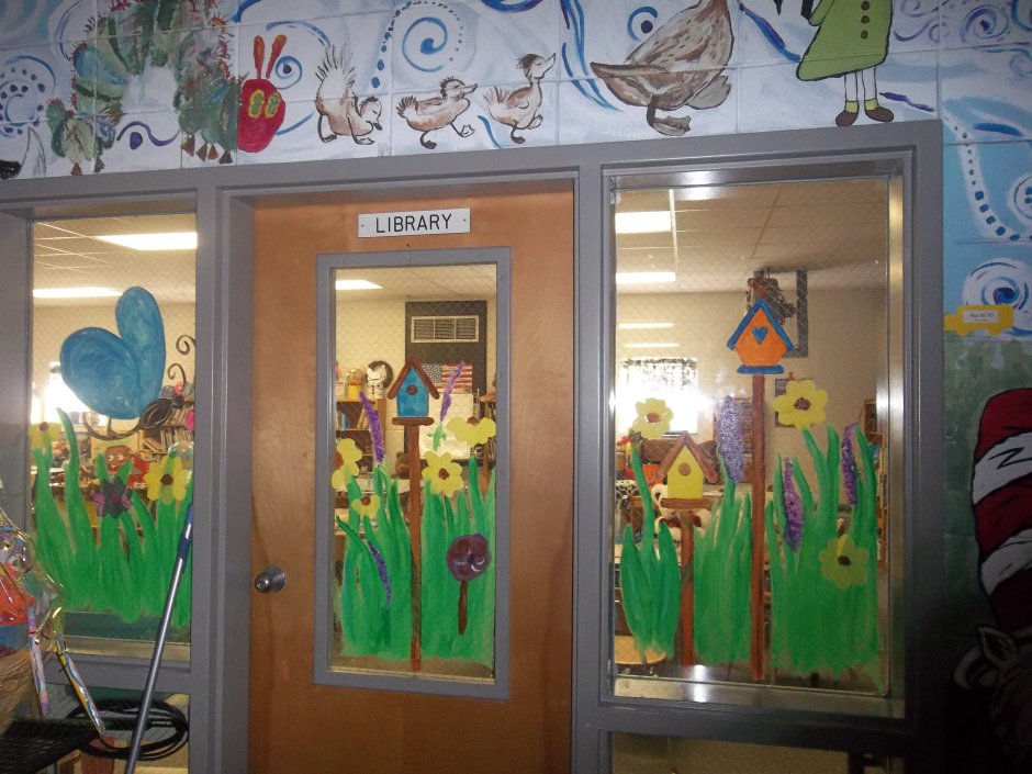 Украшение окон Весна бабочки