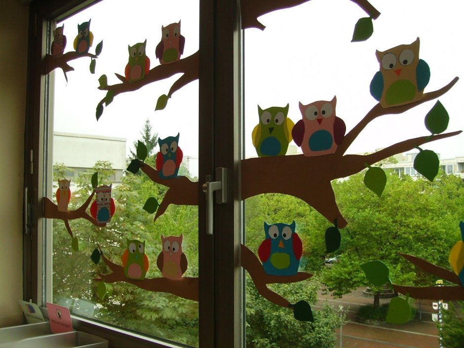 Украшение стены в детском саду Весна