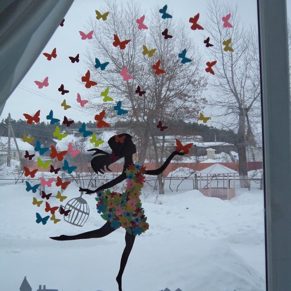 Весенний декор на окна в детский сад