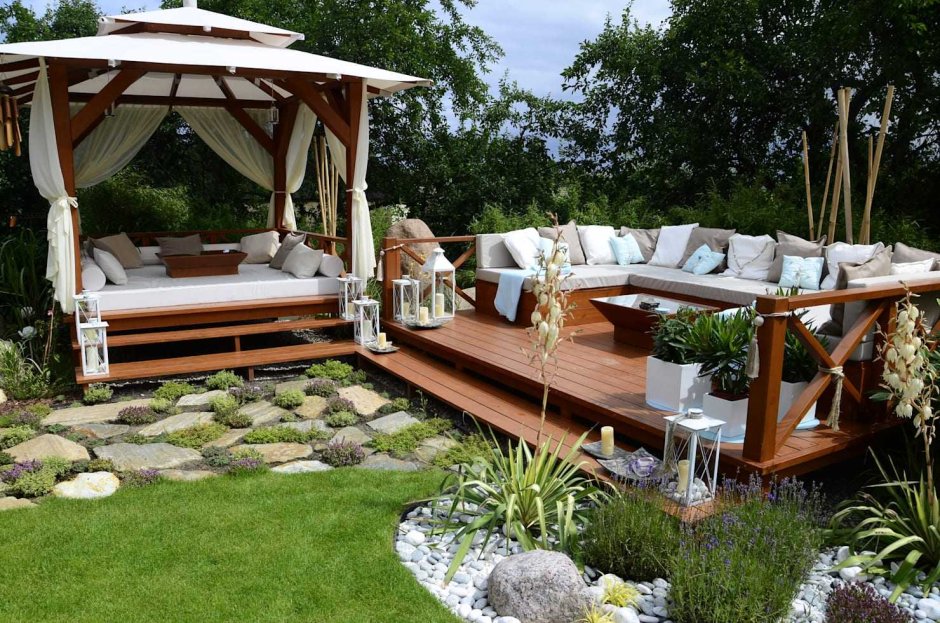 Беседка с зоной отдыха