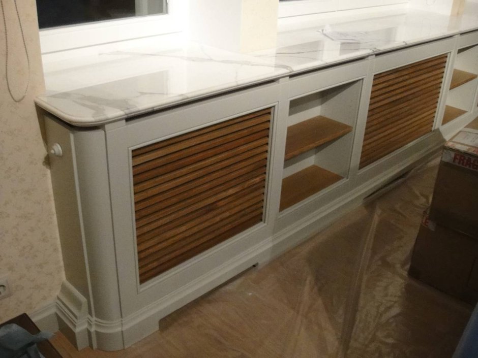 Экран на батарею на кухне