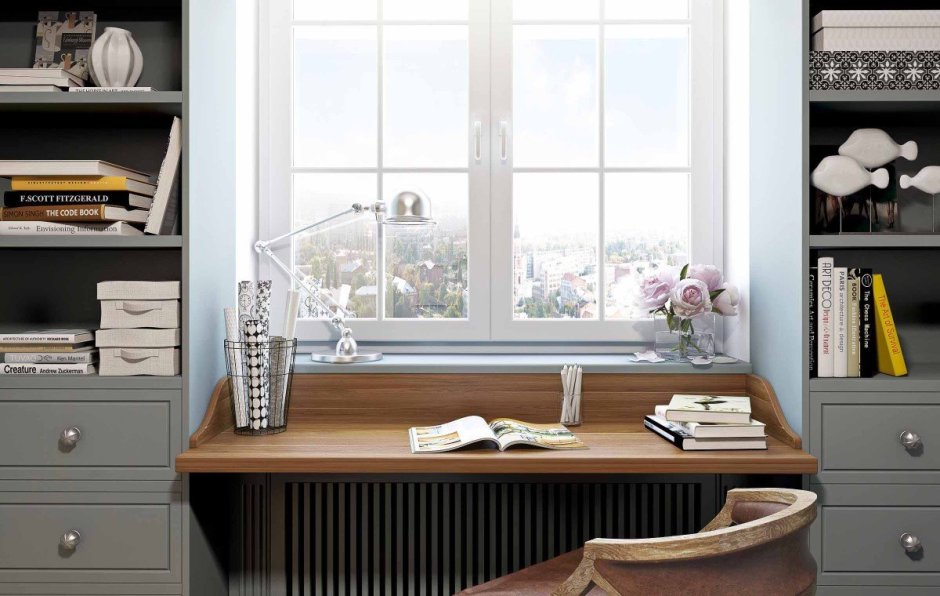 Рабочая зона у окна