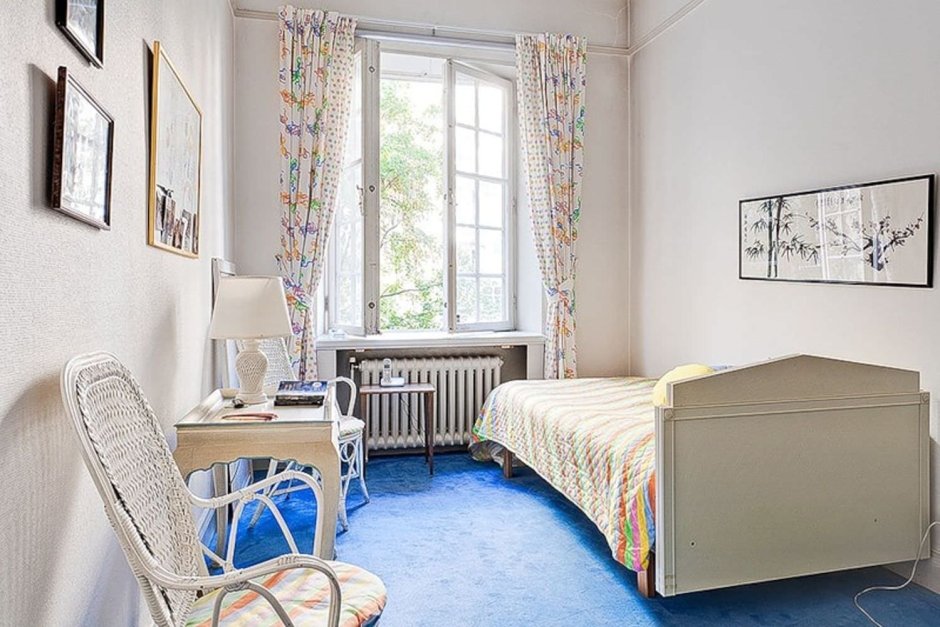 Комната с односпальной кроватью