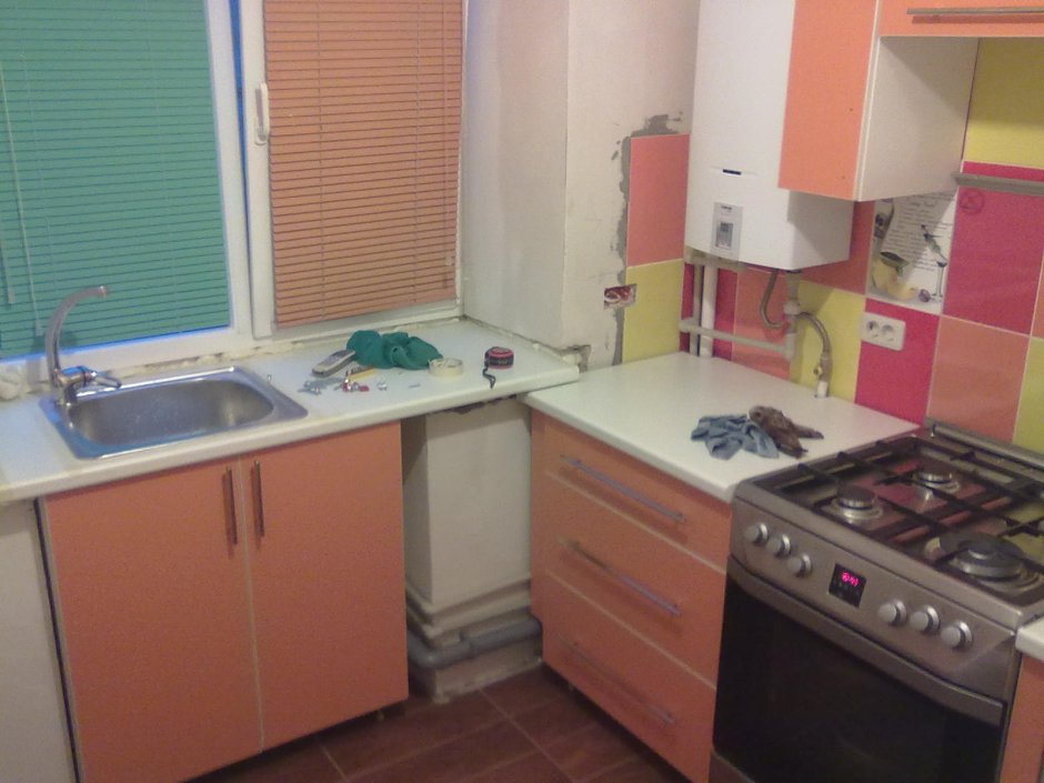 Мойка на подоконнике в хрущевке