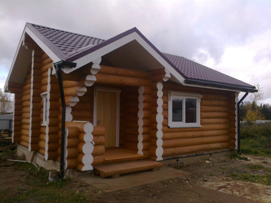 Крашеный сруб